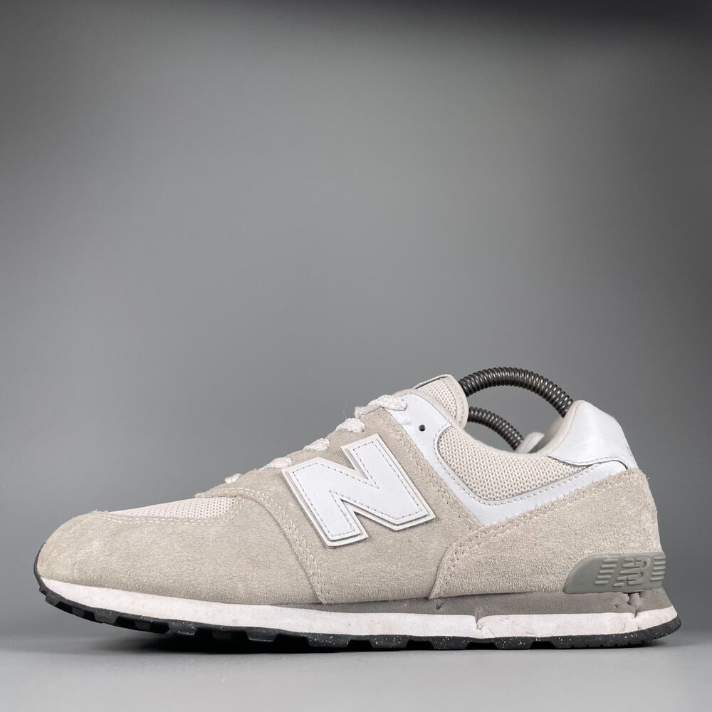Men's 7 Women's 8.5 New Balance 574 Nimbus Cloud White Suede Sneaker Shoe Casual